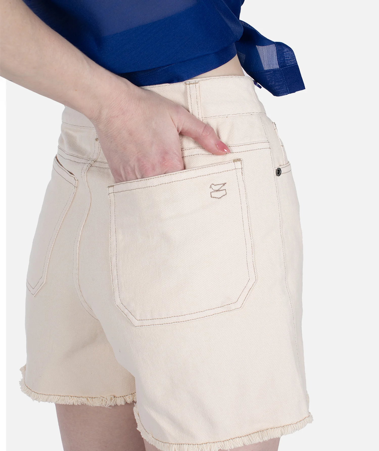Elle Short - Cream - Image 4